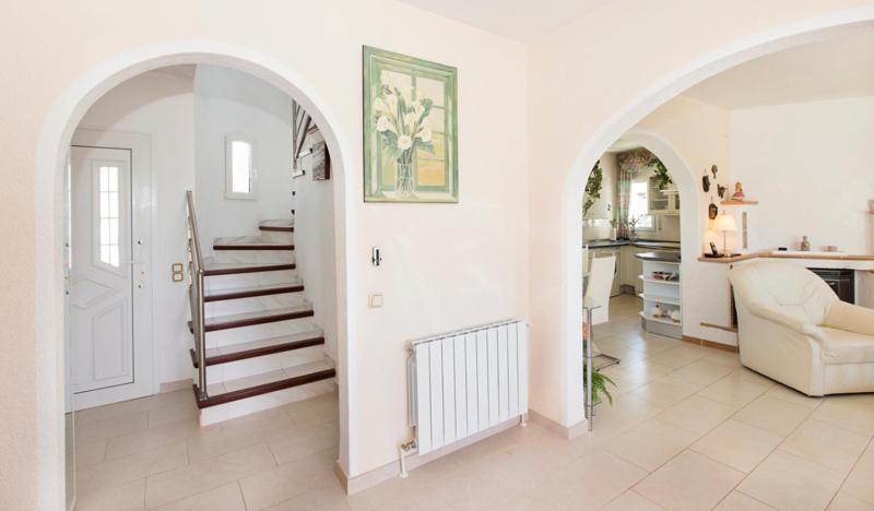 2009 Casa San Maurici Con Piscina By Homeselectspain 艾姆布里亚布拉瓦 外观 照片