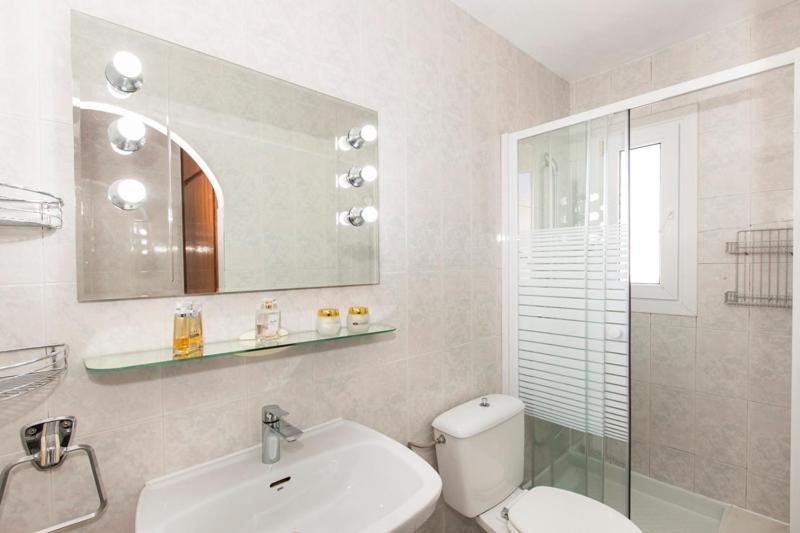 2009 Casa San Maurici Con Piscina By Homeselectspain 艾姆布里亚布拉瓦 外观 照片